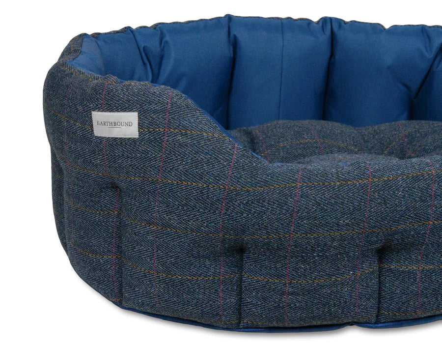 Round Traditional Tweed & Waterproof Bed - Navy | Earthbound