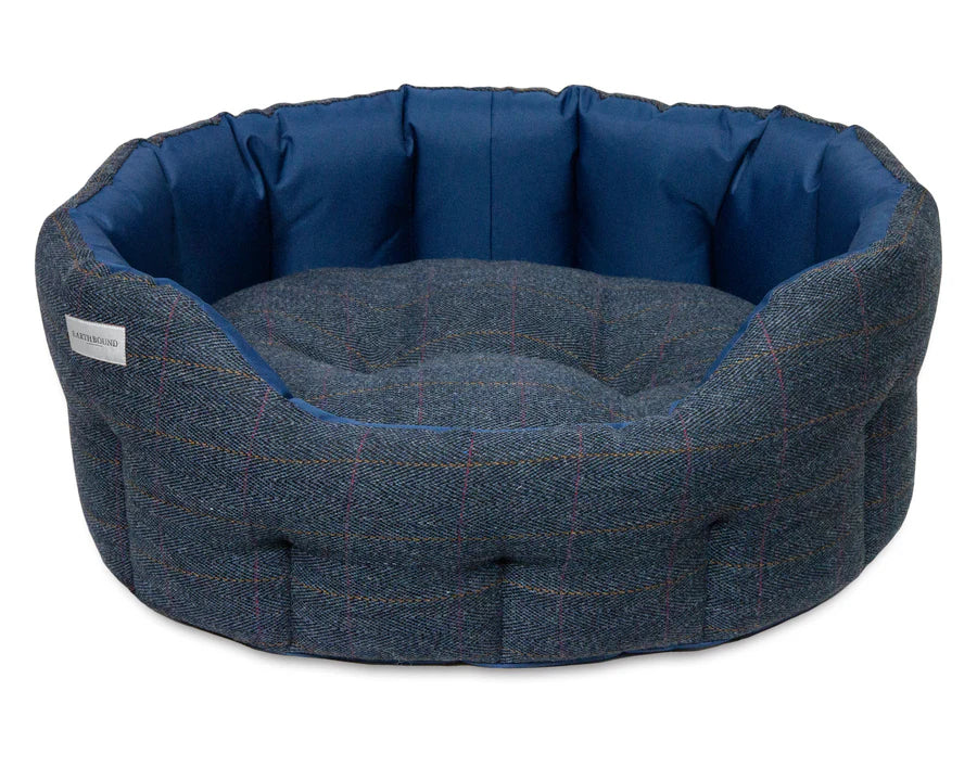 Round Traditional Tweed & Waterproof Bed - Navy | Earthbound