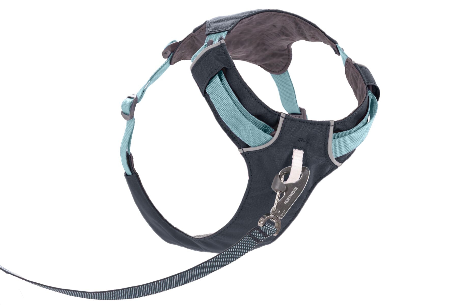 ruffwear hi and light harness showing the front chest attachment point